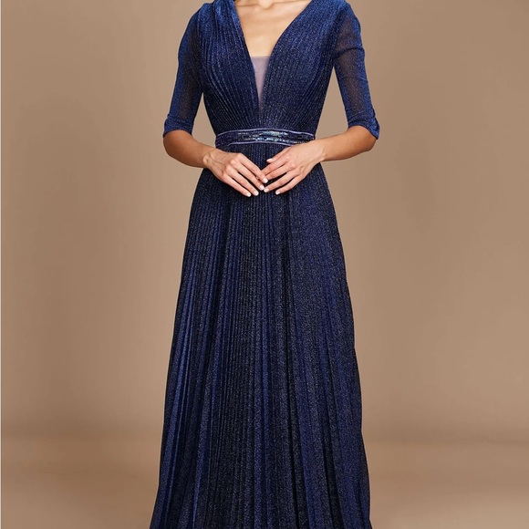 New with tags Dylan & David’s navy shimmer formal dress. - Picture 6 of 7